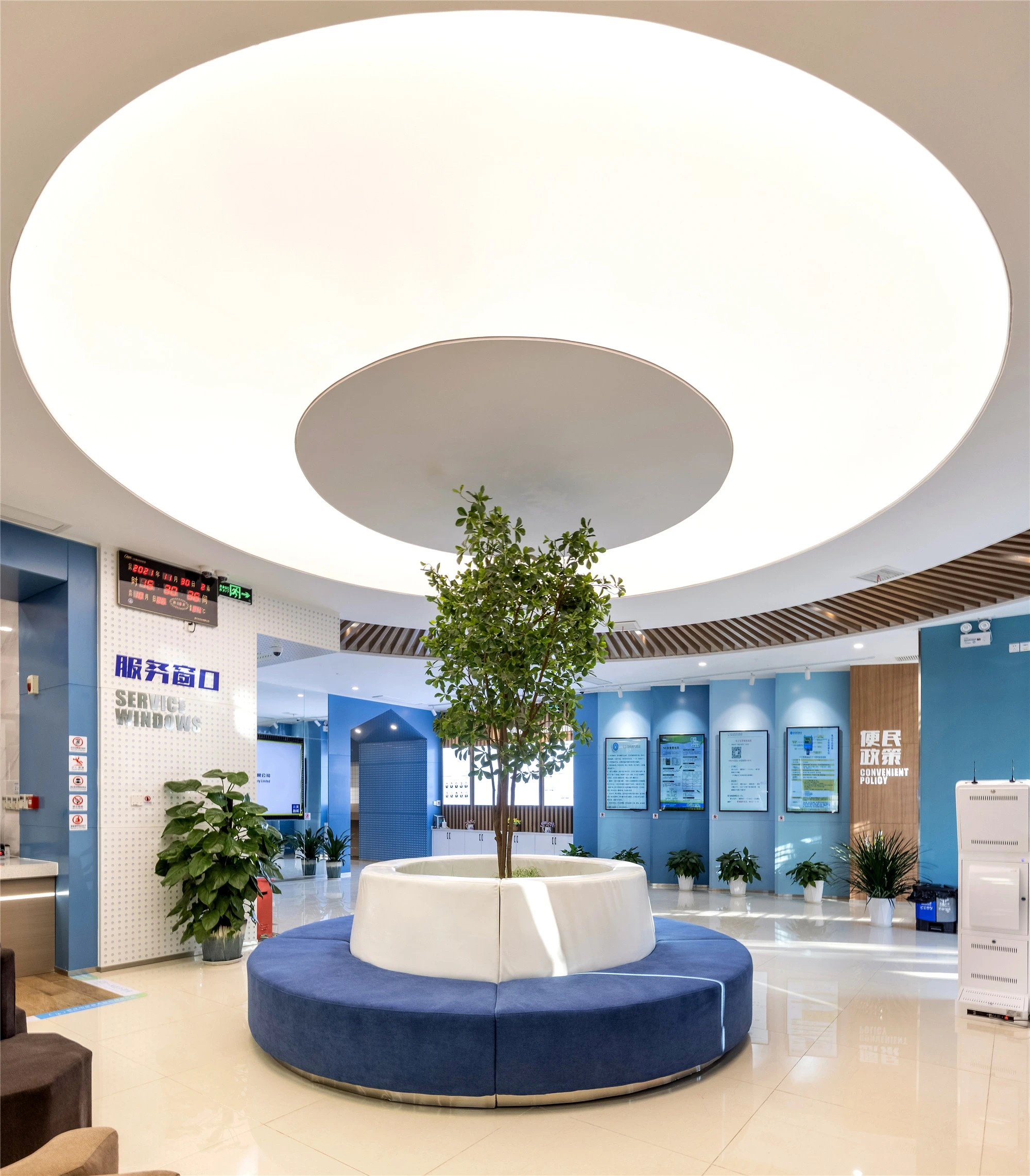 【案例賞析】武漢市車都天然氣營(yíng)業(yè)廳完工實(shí)景展示，開放多元，活力共享！(圖9)