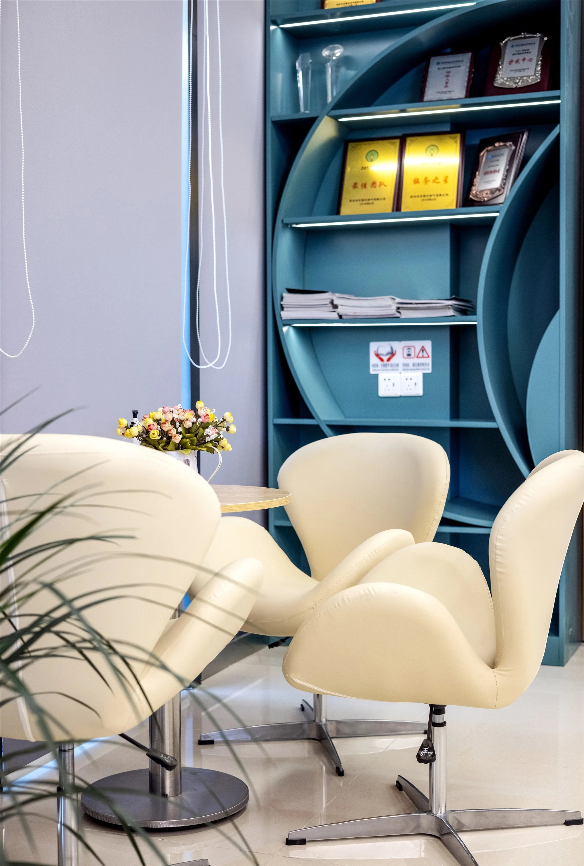 【案例賞析】武漢市車都天然氣營(yíng)業(yè)廳完工實(shí)景展示，開放多元，活力共享！(圖10)