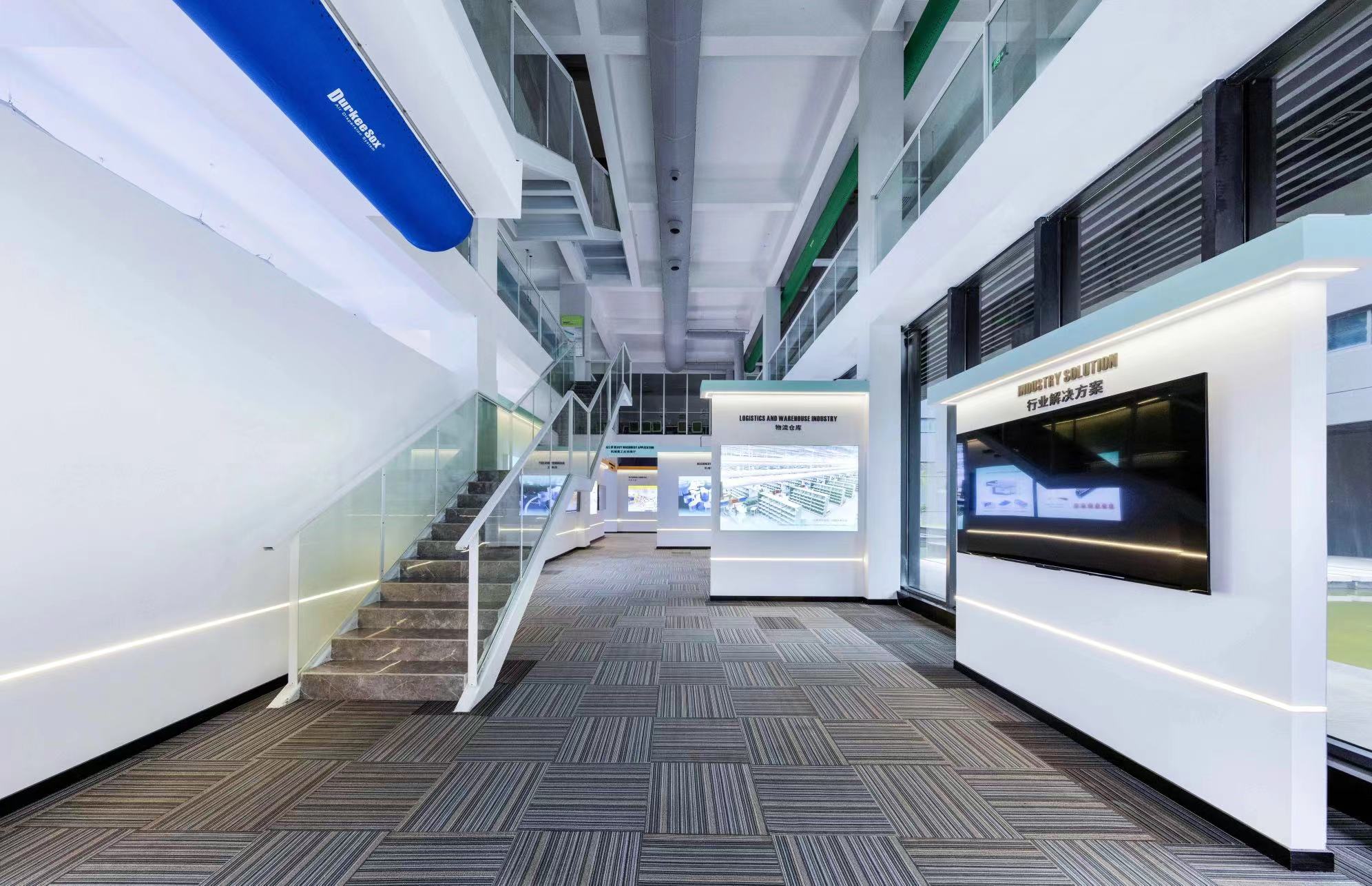 【案例賞析】簡到極致，自帶高級感的展廳設(shè)計！(圖11)