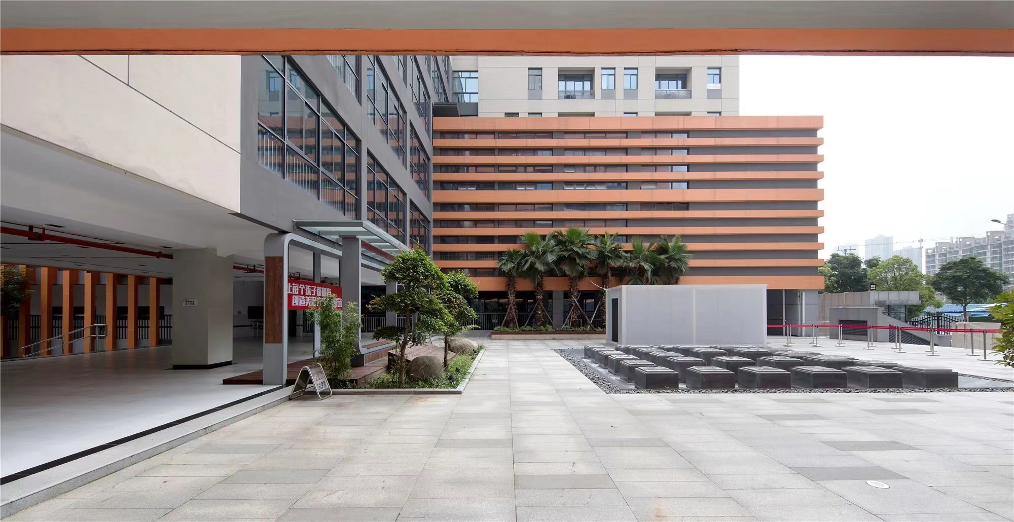 【學校案例】今泰裝飾在武漢市先后完成了與紅領(lǐng)巾學校6個校區(qū)的項目交付！(圖3)